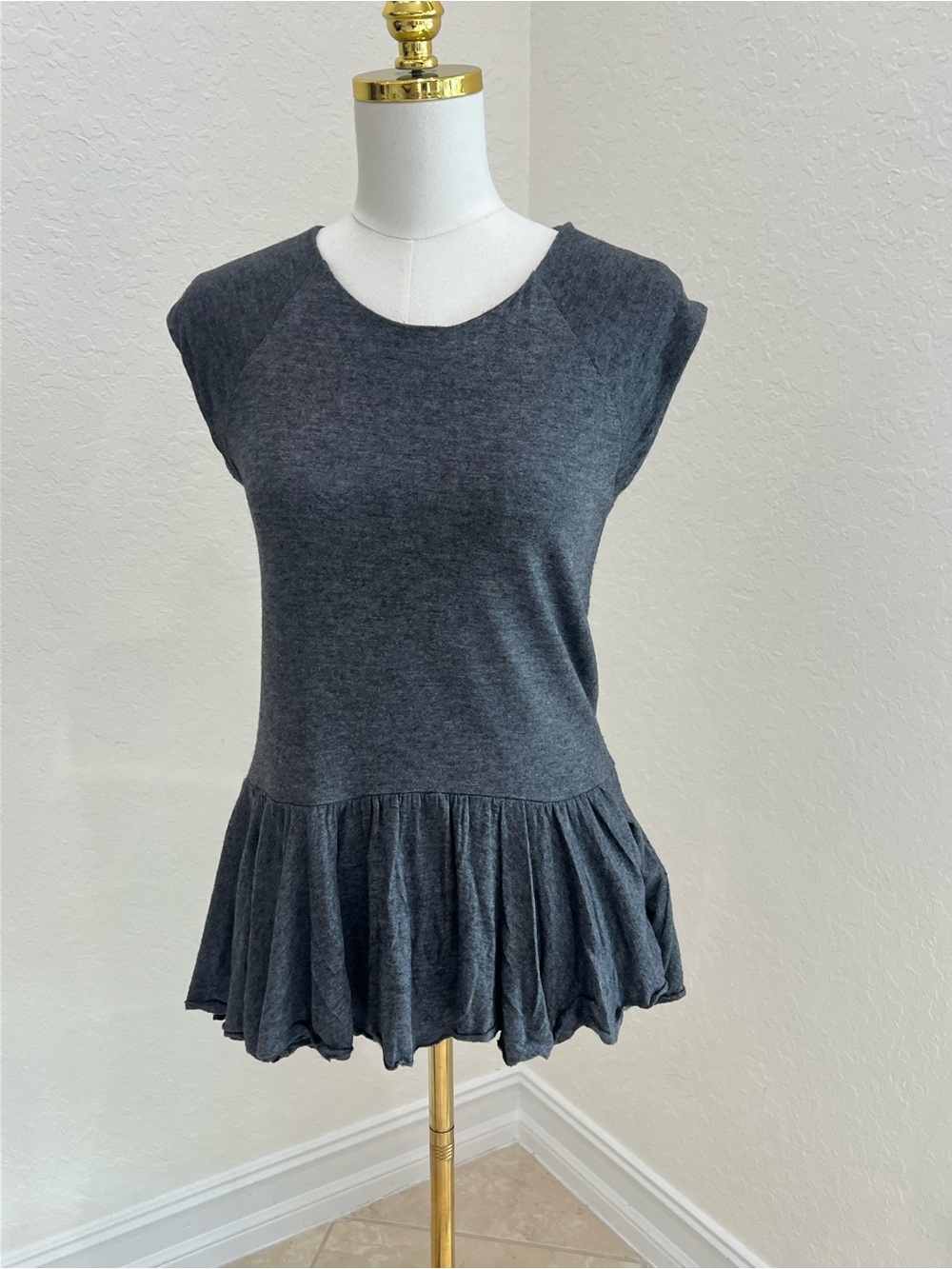 Rebecca Taylor Dark Gray Ruffle Hem Scoop Neck Top
